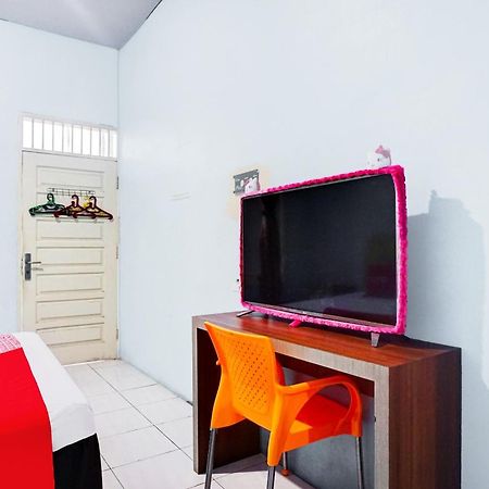 Oyo 93071 Home Stay Kembar Syariah Binjai Zewnętrze zdjęcie